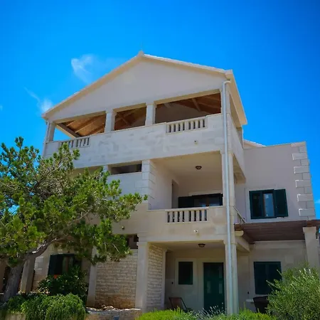 Markioli Apartment