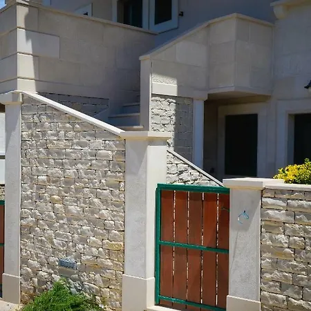 Markioli Povlja (Brac)
